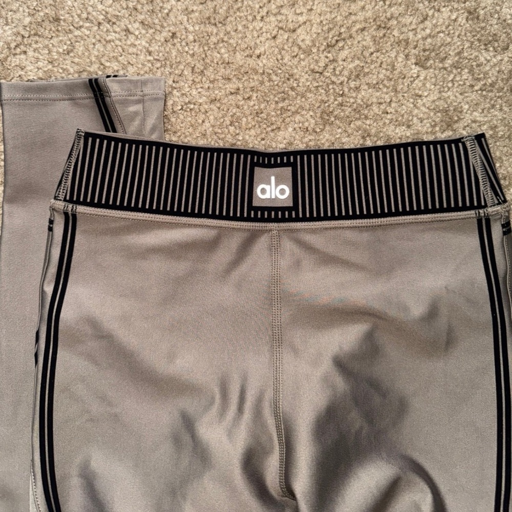 alo airlift mesh high waist line up Leggings olive tree size XS - Picture 9 of 10